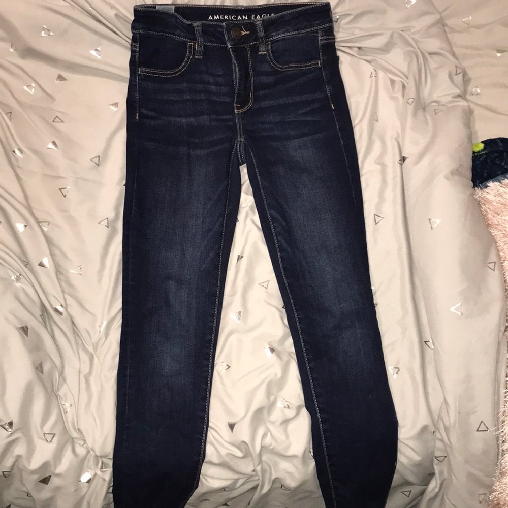 Size 2 American Eagle skinny jeans